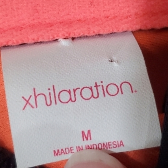 Xhilaration polka dots ruffled bikini top, new - Picture 2 of 6